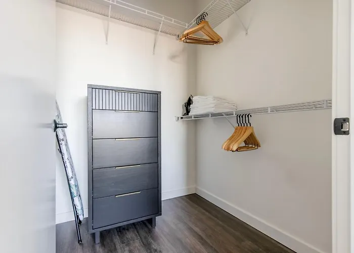 River North 1br W Sky Terrace Yoga Chi-1029 Apartment *