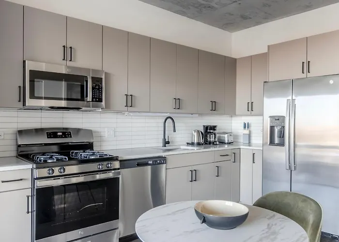 River North 1br W Sky Terrace Yoga Chi-1029 *