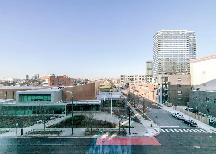 River North 1br W Sky Terrace Yoga Chi-1029